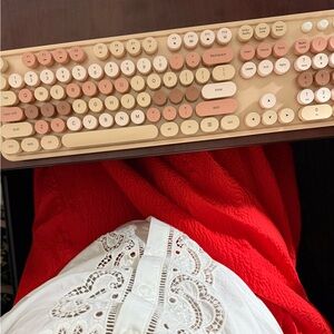 Retro Style Keyboard in Beige and Pink